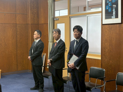 93C016F5-3EA7-405D-981B-1C4E3928FBE7