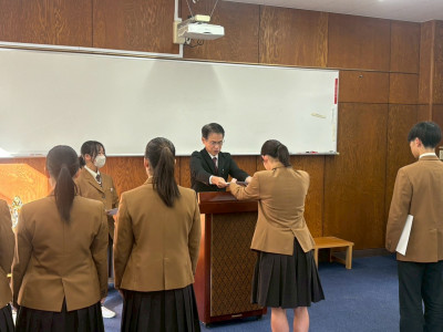 E5FC667B-1DE6-438C-BF97-F9CB733CC366