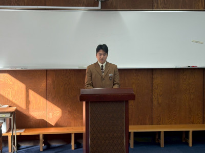 8CE2278D-DF56-49F2-AD47-72A4C6EC0F59